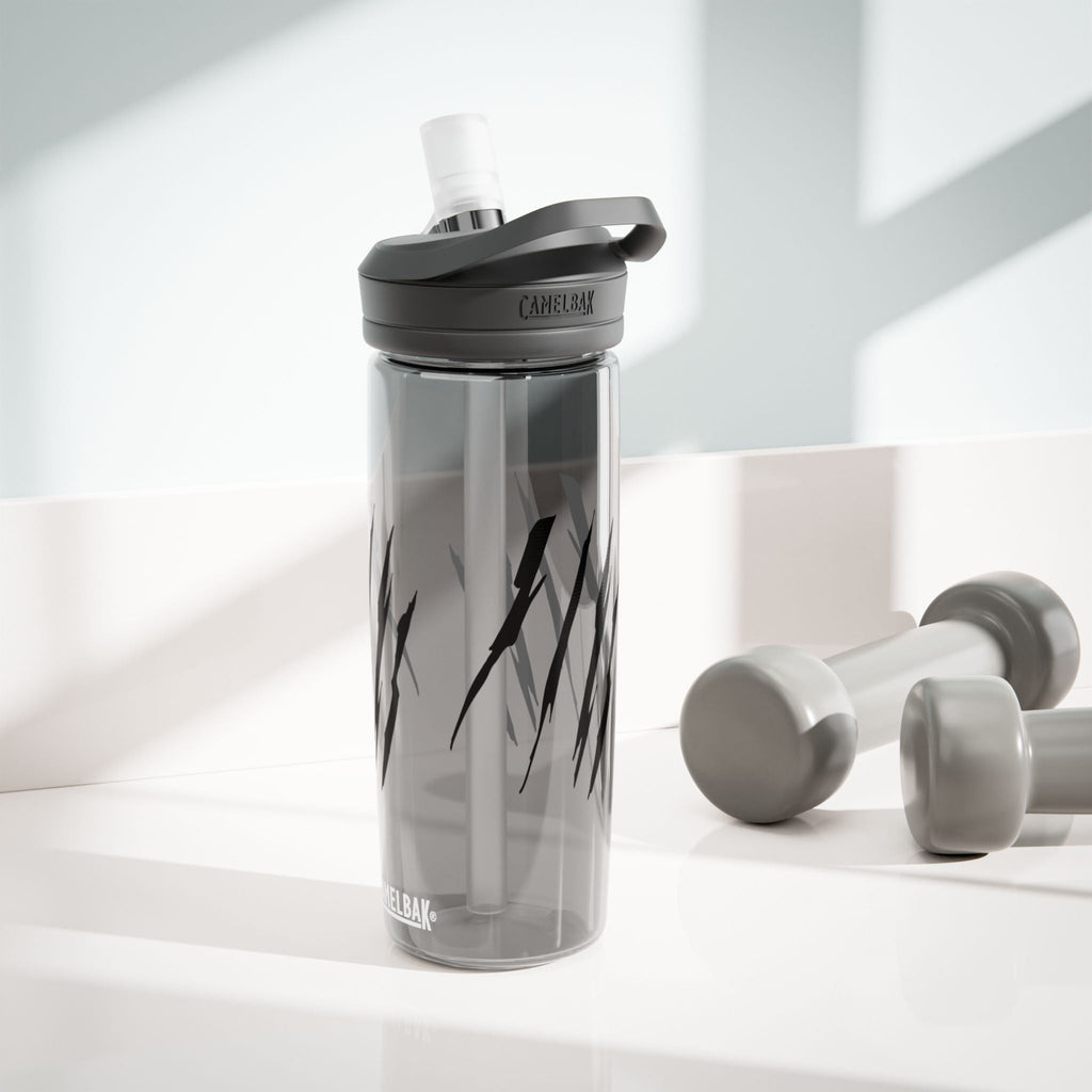 Effete Feline Claw Marks Scratch CamelBak Eddy®  Water Bottle, 20oz\25oz | ZMNY