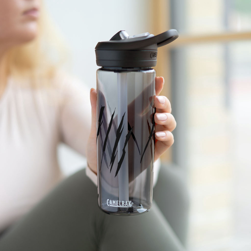 Effete Feline Claw Marks Scratch CamelBak Eddy®  Water Bottle, 20oz\25oz | ZMNY