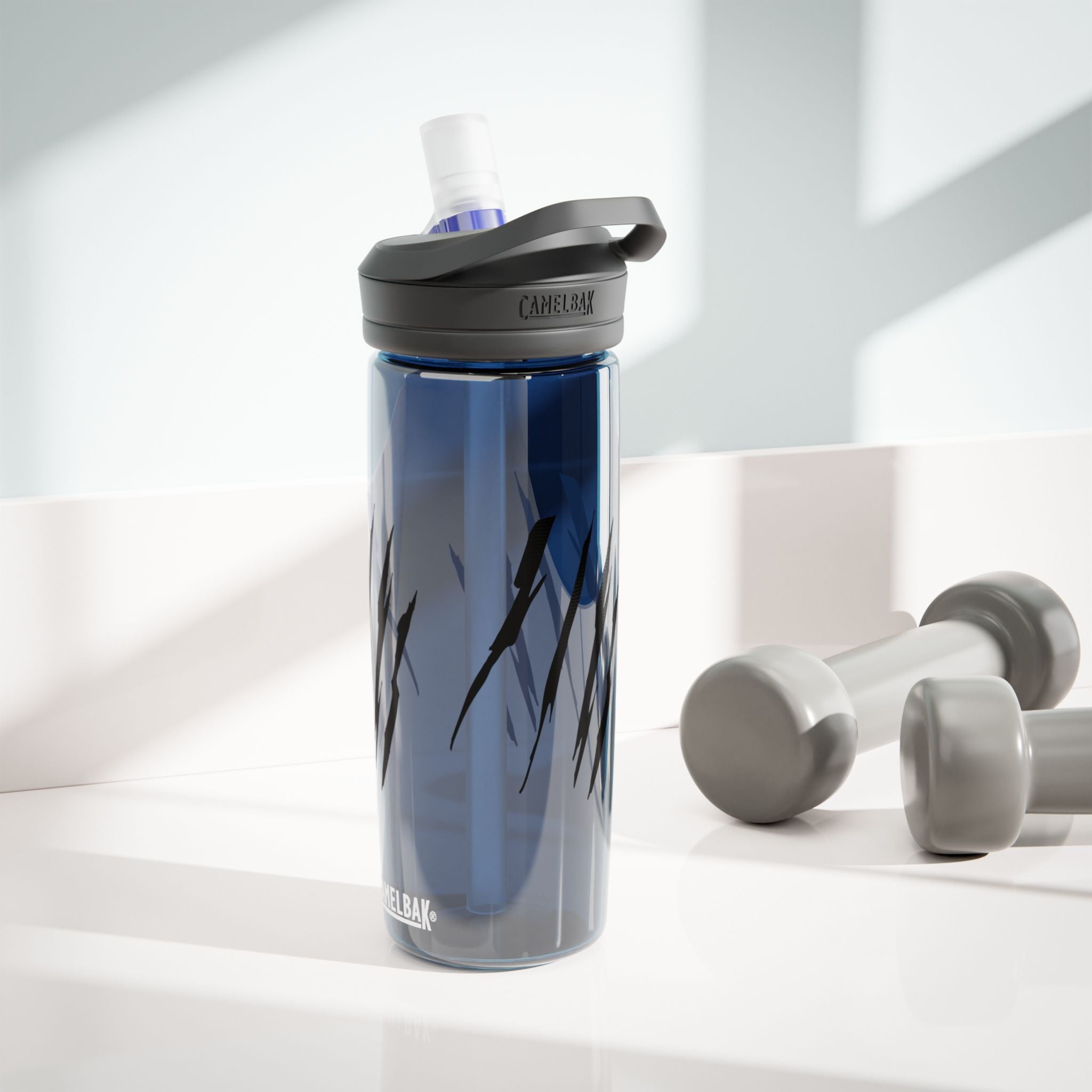 Effete Feline Claw Marks Scratch CamelBak Eddy®  Water Bottle, 20oz\25oz | ZMNY