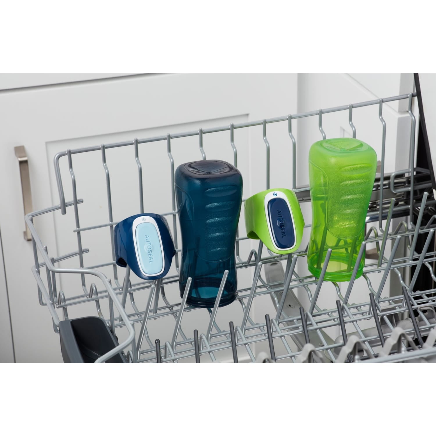 Contigo Kids Trekker Water Bottle with AUTOSEAL Lid Navy Blue and Granny Smith Green, 14 fl oz., 2-pack | UQCK