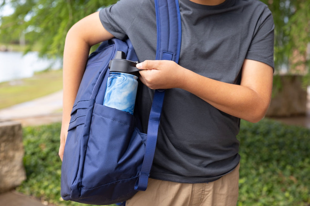 Simple Modern 18 fl oz Insulated Stainless Steel Summit Water Bottle with Covered Silicone Straw Lid | Sweet Taffy | RF72
