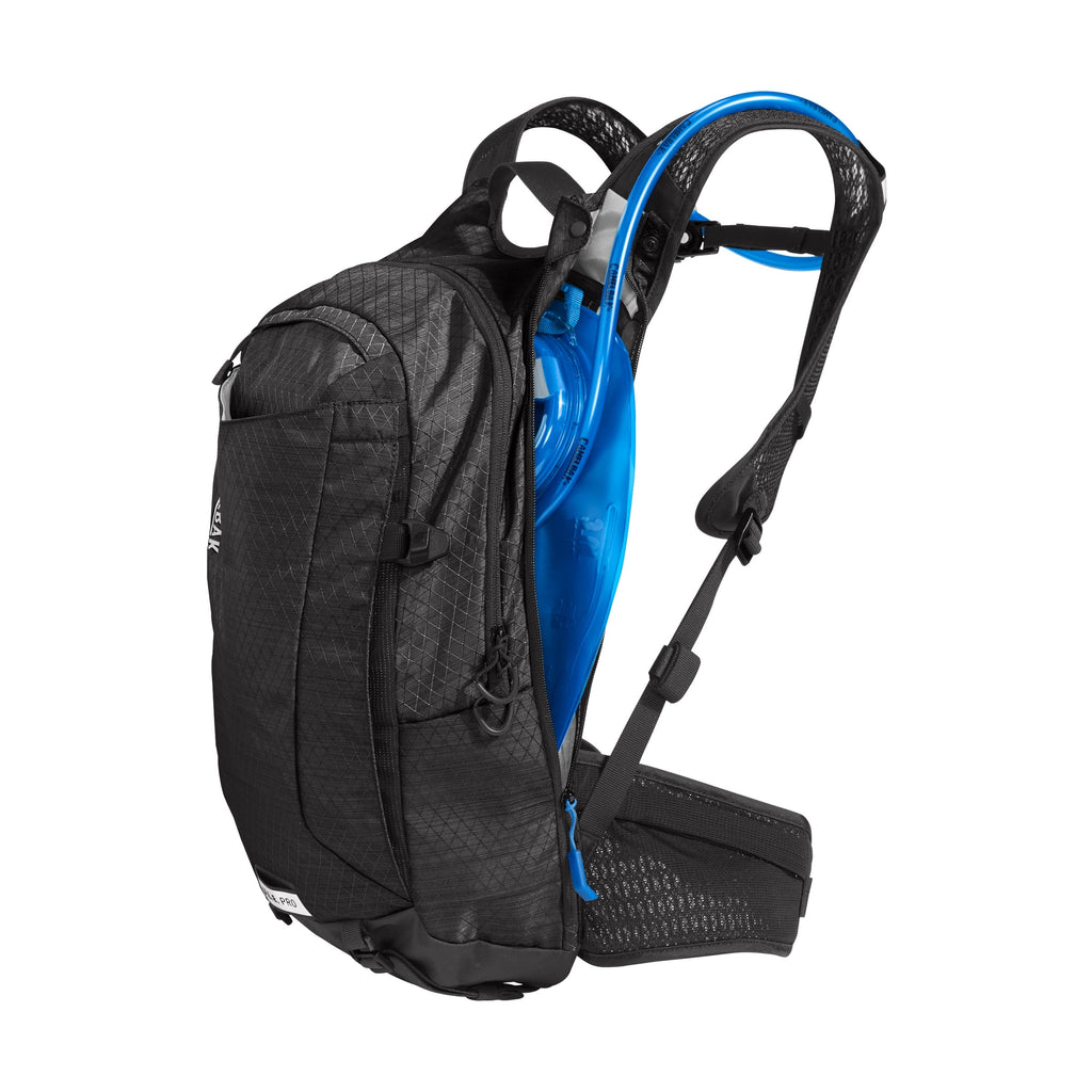 Camelbak Women's M.U.L.E.® Pro 14 100oz Hydration Pack, Black/White | 4U98