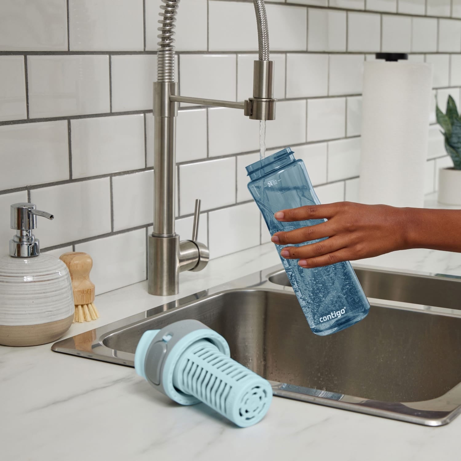 (2 pack) Contigo Clybourn Plastic FreeFlow Filter Water Bottle with AUTOSEAL Lid 24 oz., Dark Ice, with Replacable Filter | E8B5