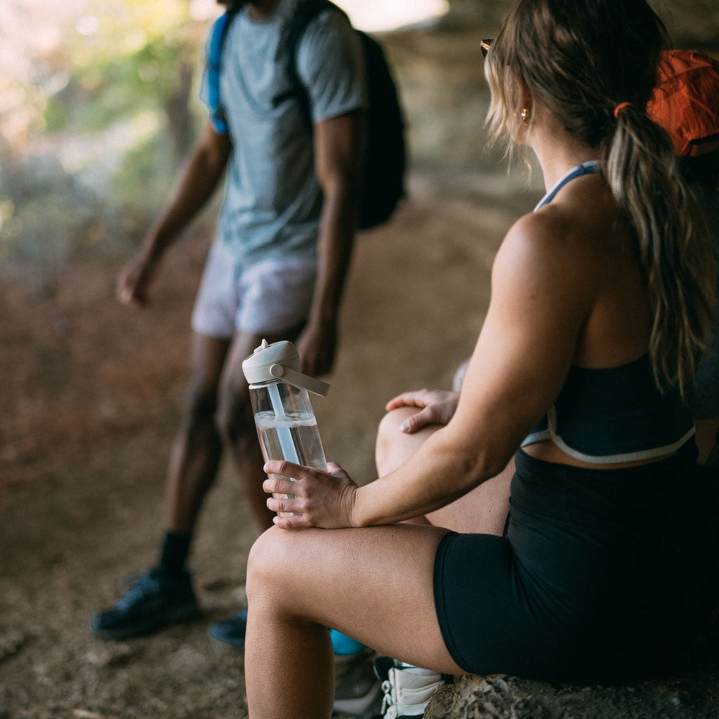 Camelbak Thrive Chug Water Bottle 32oz, Charcoal | 9ABT
