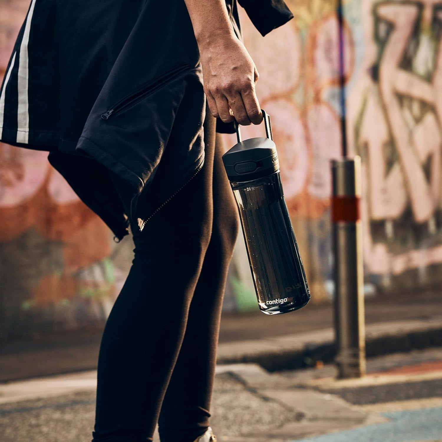 Contigo - Water Bottle with Leak-Proof and Locking Lid, BPA Free, 709ml Capacity, Black | SQWB