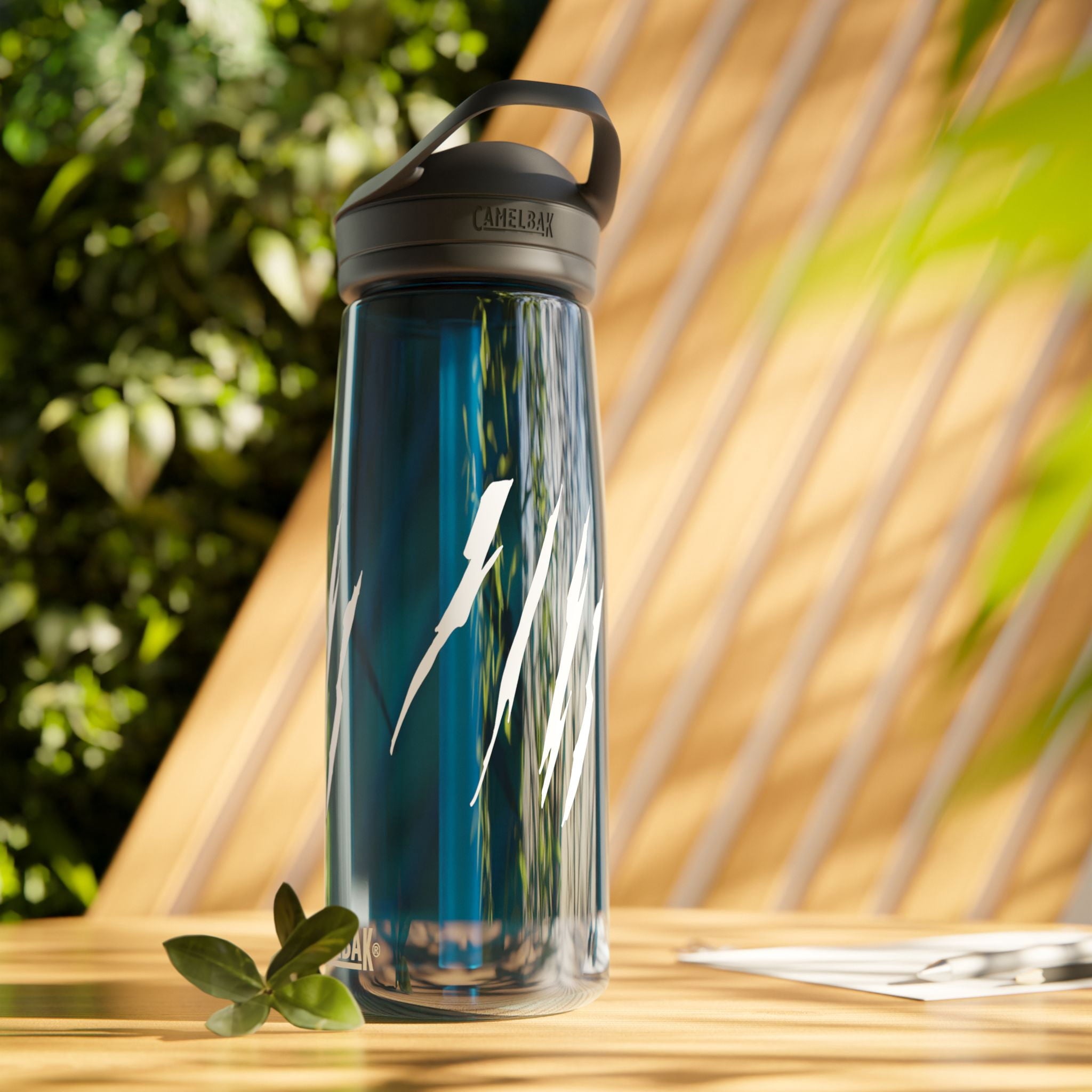 Effete Feline Claw Marks Scratch CamelBak Eddy®  Water Bottle, 20oz\25oz | K56I