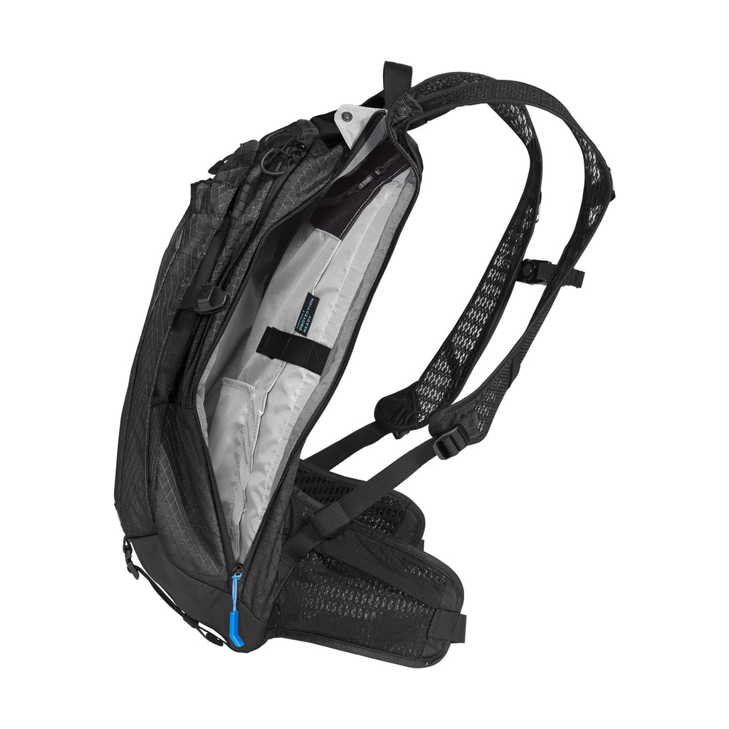 Camelbak M.U.L.E. Pro 14 100oz, Black | GJ55